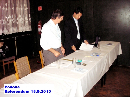 201009191228490.20100918_referendum_010