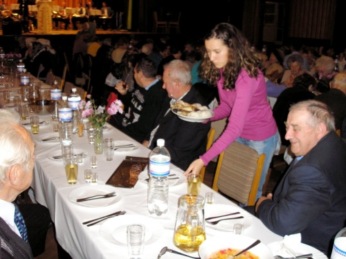 201010250026340.20101024_dochodci_079