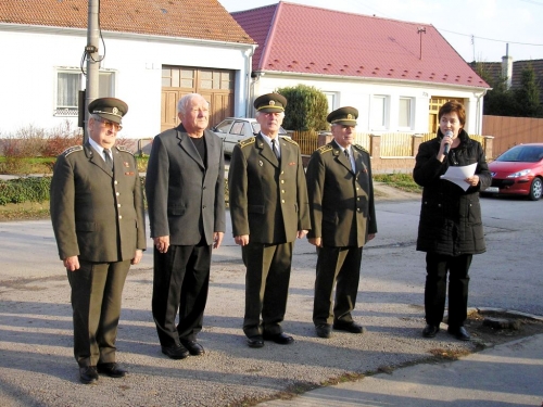 201011180027110.20101117_odhal_tabul_08