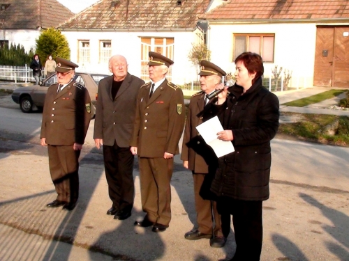 201011180027110.20101117_odhal_tabul_21