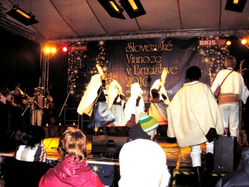 201012192335210.20101218_ba_48