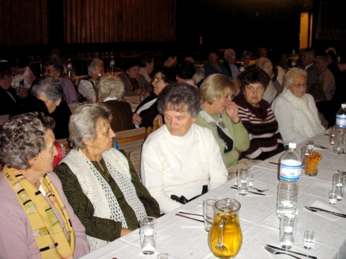 201110242305530.20111023_dochodci_044
