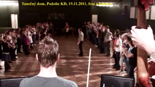 201111230446080.20111119210849_2