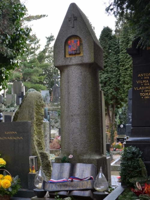 201112230117520.karel_capek