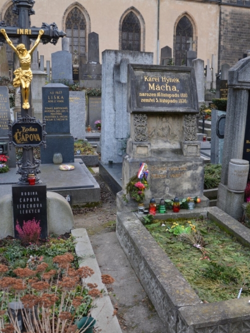 201112230117520.karel_hynek_macha