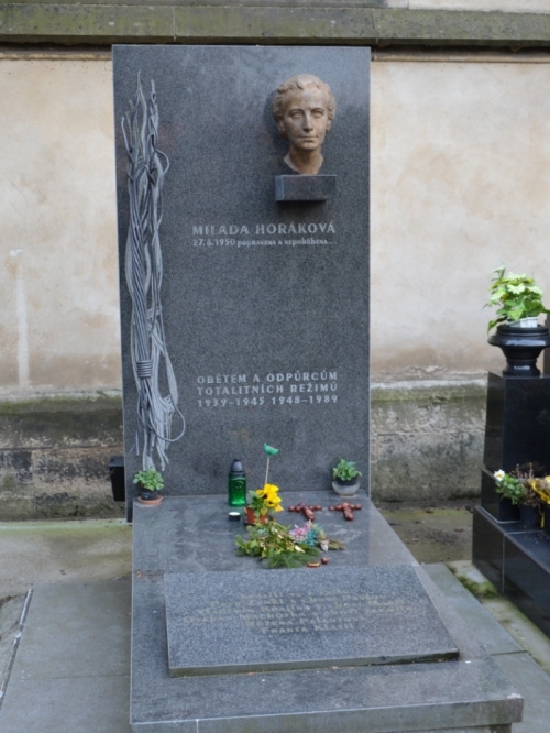 201112230117520.milada_horakova