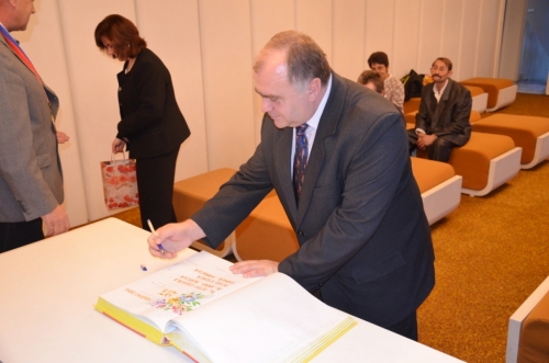 201112310133190.20111230_vyr_sobasov_15