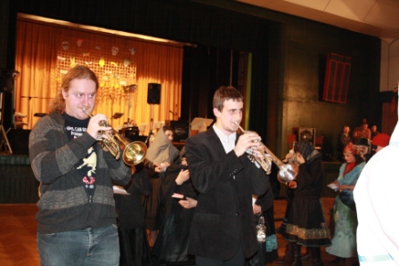 201202211949400.20120218_basa_358