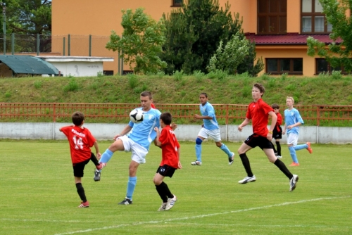 201206091736450.futbal_ziaci_025