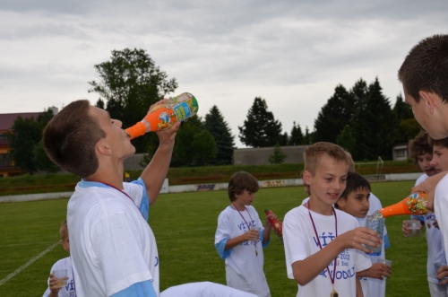 201206091736450.futbal_ziaci_140