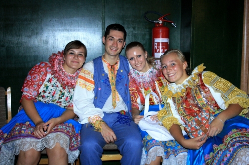 201208011905210.20120729_annabal_jv_101