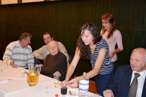 201210290102480.20121028_dochodci_091