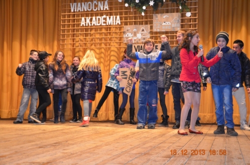 201312190053490.20131218_vianocna_akad_082