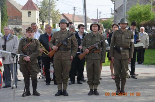 201404062207290.oslobodenie_oslavy_024