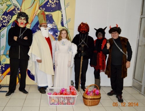 201412060059430.mikulas_003