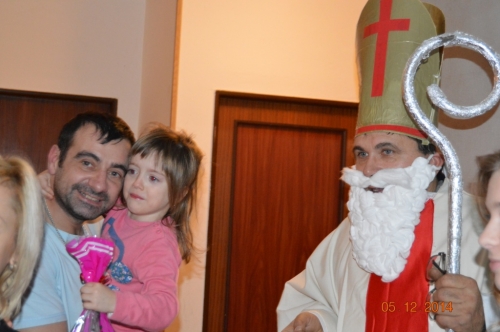 201412060059430.mikulas_012
