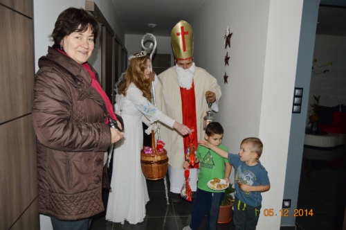 201412060059430.mikulas_043