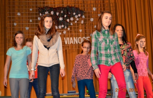 201412220058180.vianocny_program_kd_085