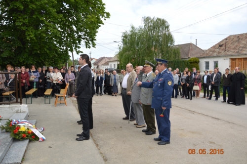 201505082323560.oslavy_oslobodenia_105