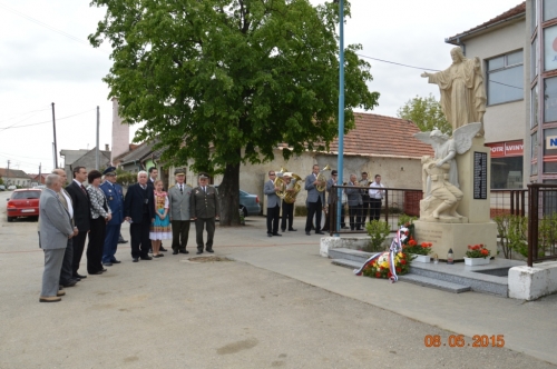 201505082323560.oslavy_oslobodenia_117