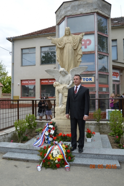 201505082323560.oslavy_oslobodenia_142