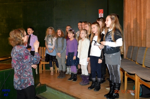 201512210123380.vianocna_akademia_014