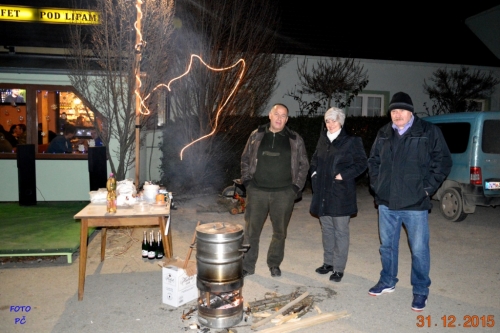 201601012341050.novy_rok_2016_010