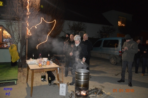 201601012341050.novy_rok_2016_131