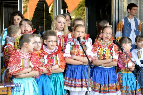 201605011919260.20160430_stavanie_maja_035