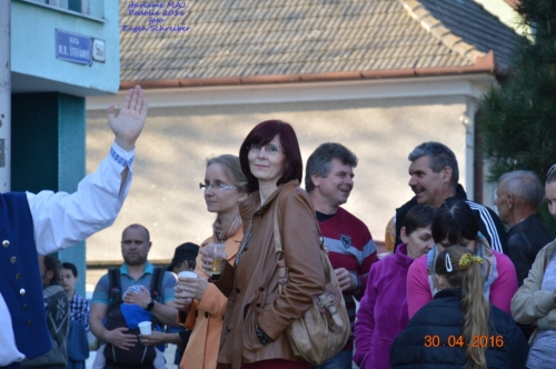 201605011919260.20160430_stavanie_maja_138