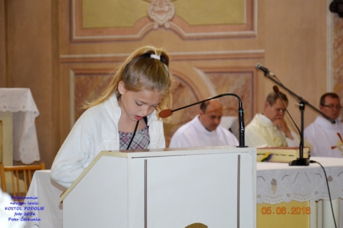 201606051943490.pozehnanie_lavic_v_kostole_036