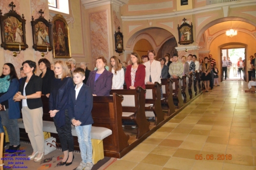 201606051943490.pozehnanie_lavic_v_kostole_059