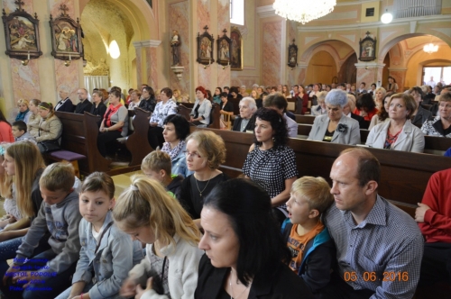 201606051943490.pozehnanie_lavic_v_kostole_103