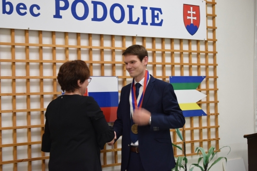 Ustanovujúce zast.