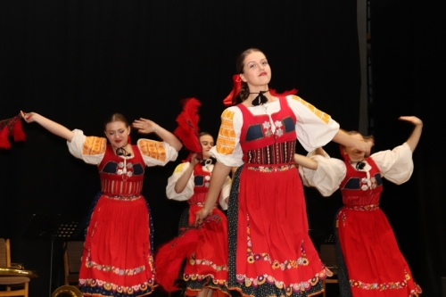 201905011433180.stavanie-maja72