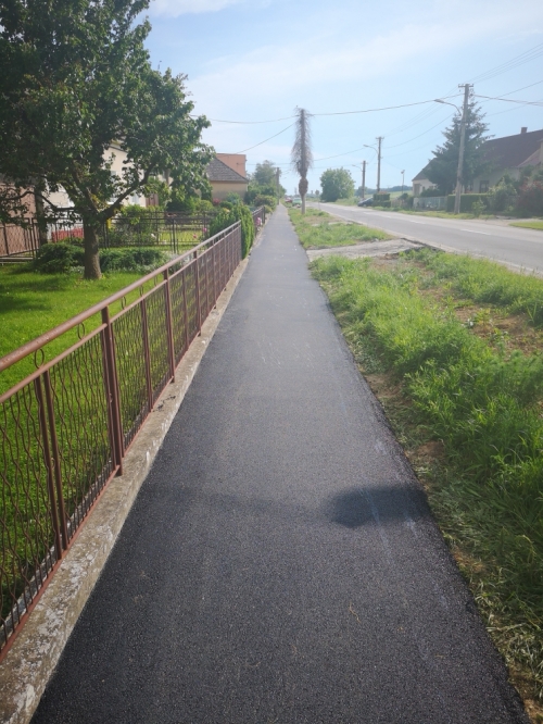 201906050808580.chodnik2