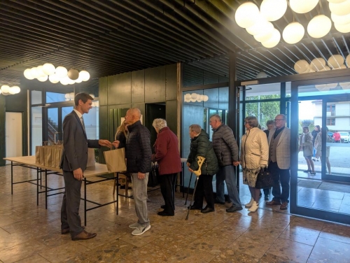 202510262139150.pxl-20251024-143828356