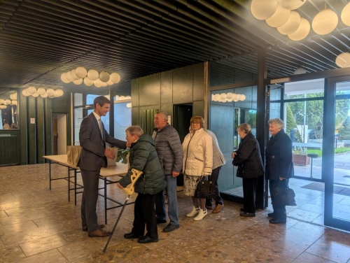 202510262139150.pxl-20251024-143850115-mp