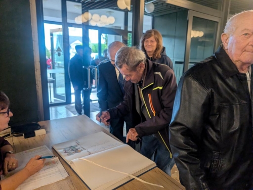 202510262139150.pxl-20251024-144254978-mp