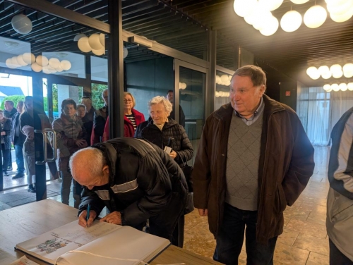 202510262139150.pxl-20251024-144630686-mp