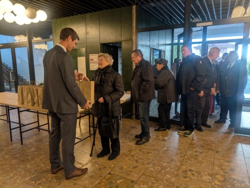 202510262139150.pxl-20251024-144832486-mp