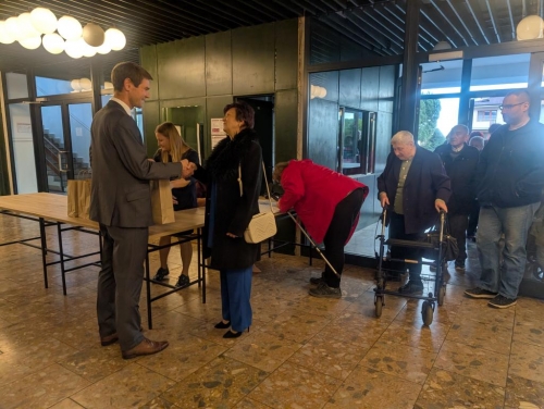 202510262139150.pxl-20251024-144959817-mp