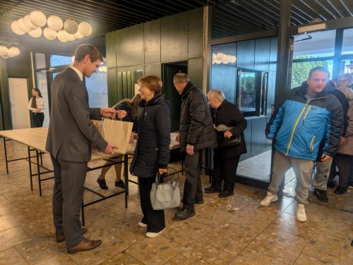 202510262139150.pxl-20251024-150147897-mp