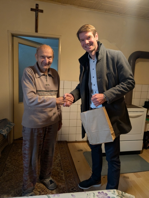 202511240915000.img-20251124-wa0054