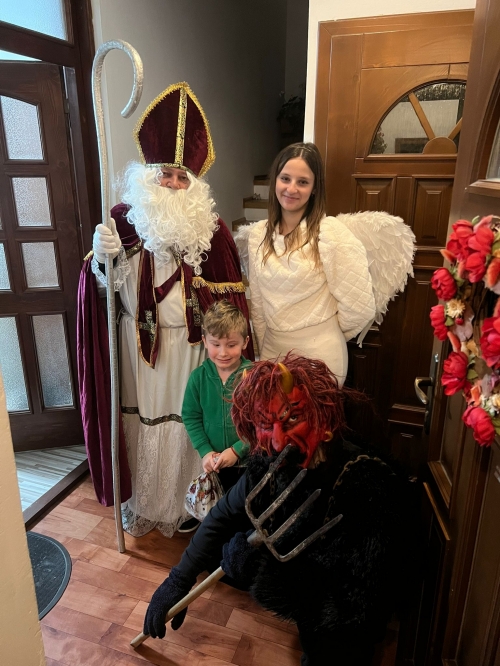 202512092040290.img-20251209-wa0028