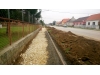 Začali sme s rekonštrukciou chodníkov 20.10.2014 - pri škole